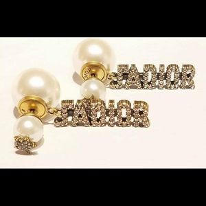Dior (Exact COPY)Tribal crystal pearldropearrings